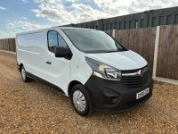 VAUXHALL VIVARO