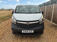 VAUXHALL VIVARO